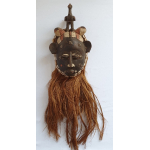 Afrikaans houten masker met haar